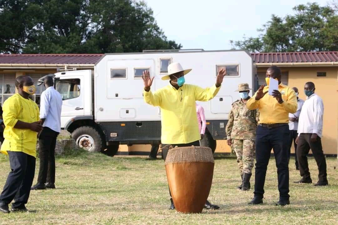 MUSEVENI 2-11d0000a