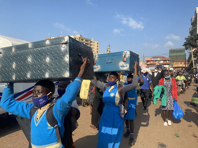 Students-Kampala-3040faa1